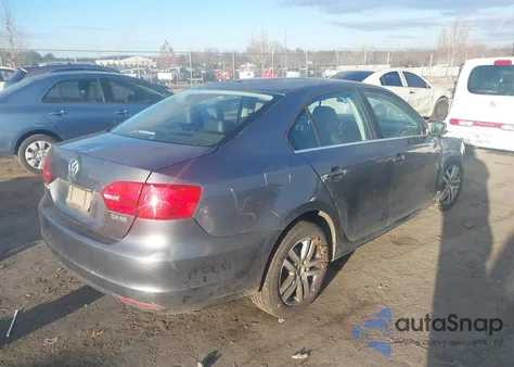 2013 Volkswagen Jetta 2.5L Se z USA, uszkodzony, nr VIN 3VWDP7AJ3DM354611